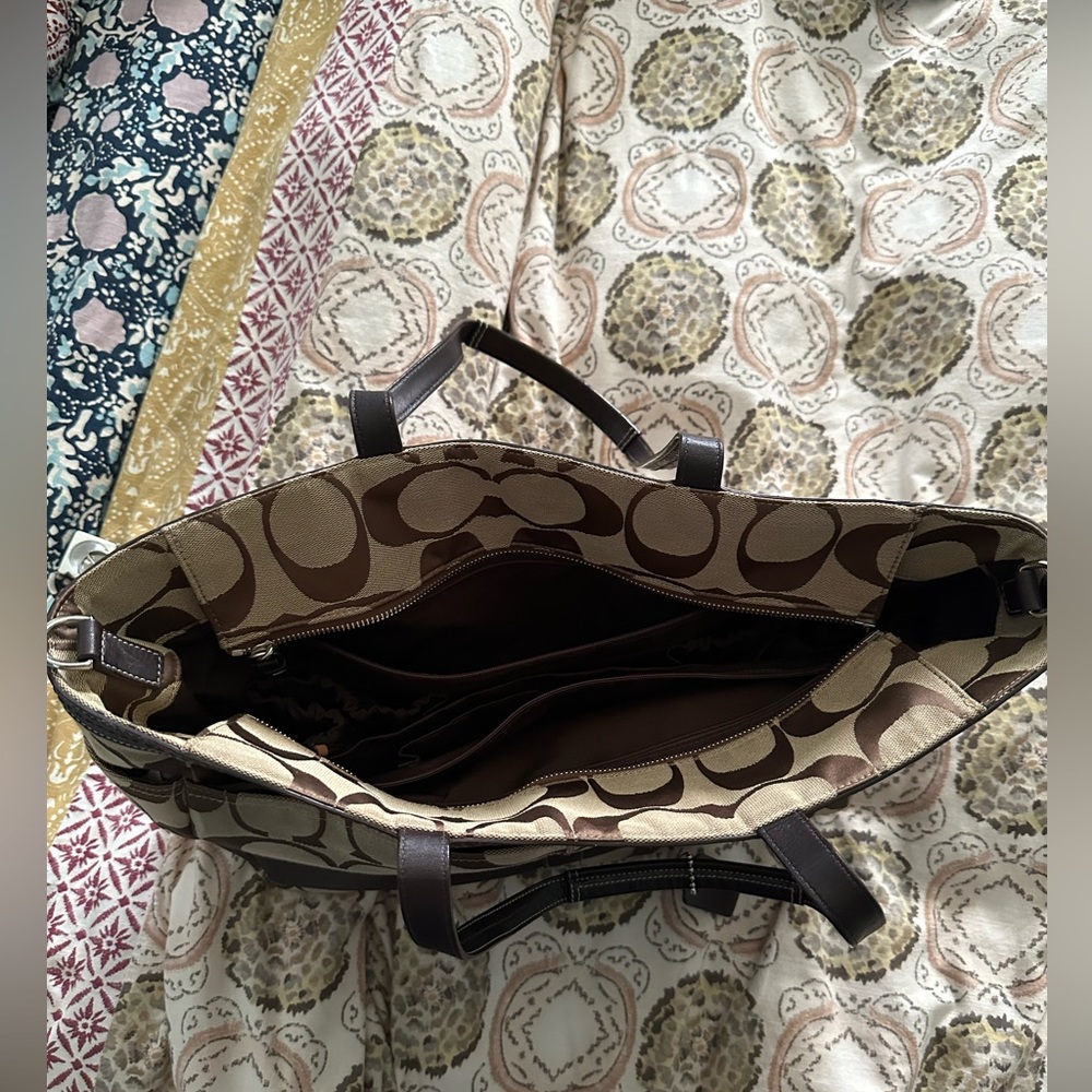 Coach Large Bag - Picture 3 of 6